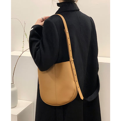 Large capacity cowhide bucket bag women's new simple tote bag commuter women's bag genuine leather crossbody bag shoulder bag