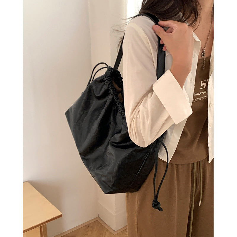 Genuine leather handheld tote bag, women's large-capacity shoulder bag, new first-layer cowhide bag, high-end commuter bag