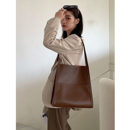 Simple Commuting Tote Bag Women's New Hand-carrying Genuine Leather Women's Bag Niche Underarm Bag Large Capacity Shoulder Bag