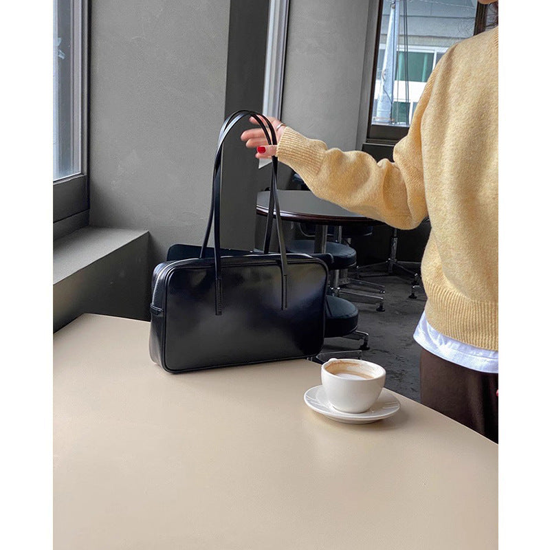 Simple shoulder bag for women, versatile large-capacity bag, high-end leather armpit bag, new niche tote bag for women