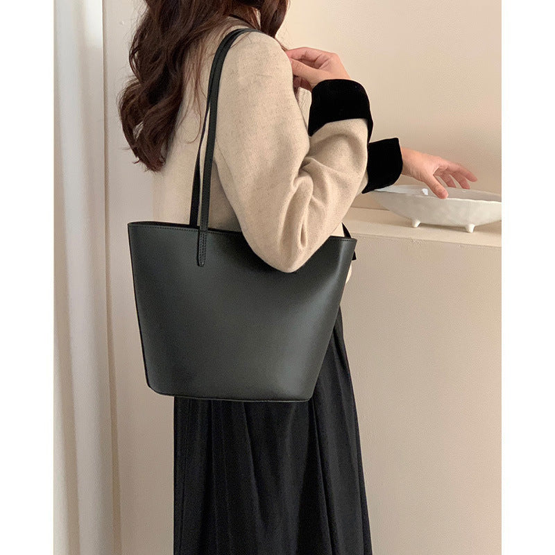 Tote women's bag new autumn and winter large-capacity genuine leather women's bag high-end shoulder bag women's commuter bucket bag