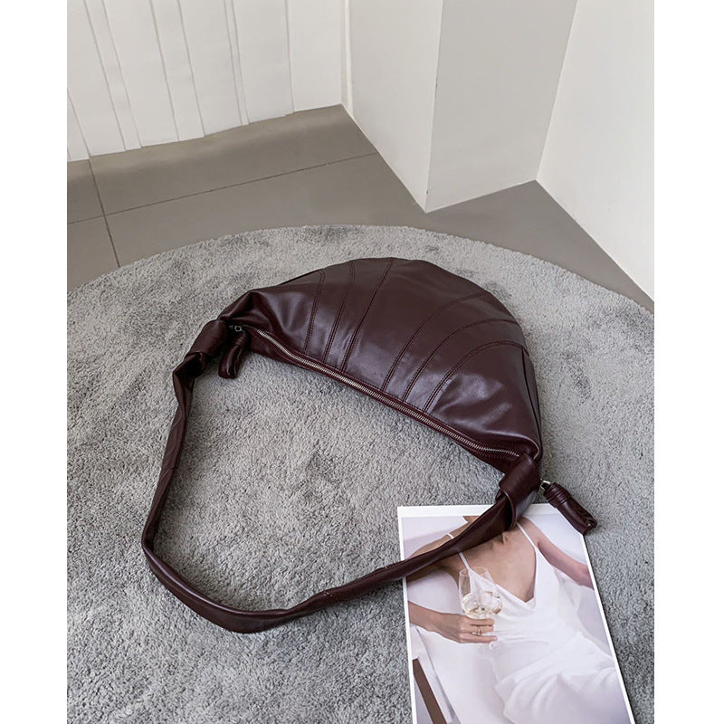 Niche genuine leather croissant bag for women, large cross-body bag, new large-capacity dumpling bag, high-end croissant bag, chest bag