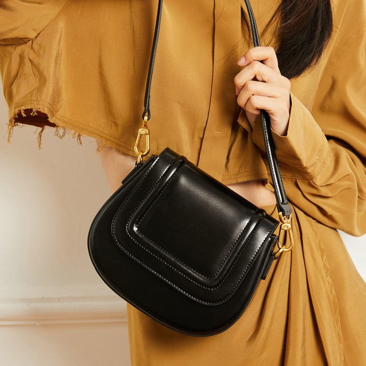 Genuine leather shoulder underarm bag women's new fashion women's bag crossbody bag niche high-end saddle bag small bag