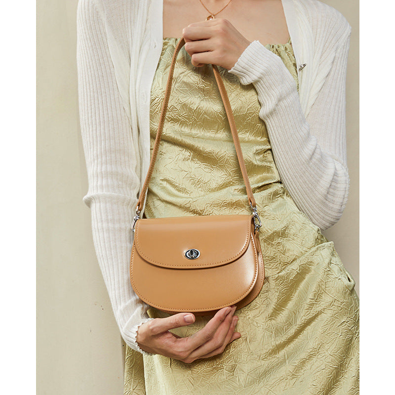 One-shoulder armpit bag for women, new commuter bag, genuine leather saddle bag, high-end niche cowhide crossbody bag