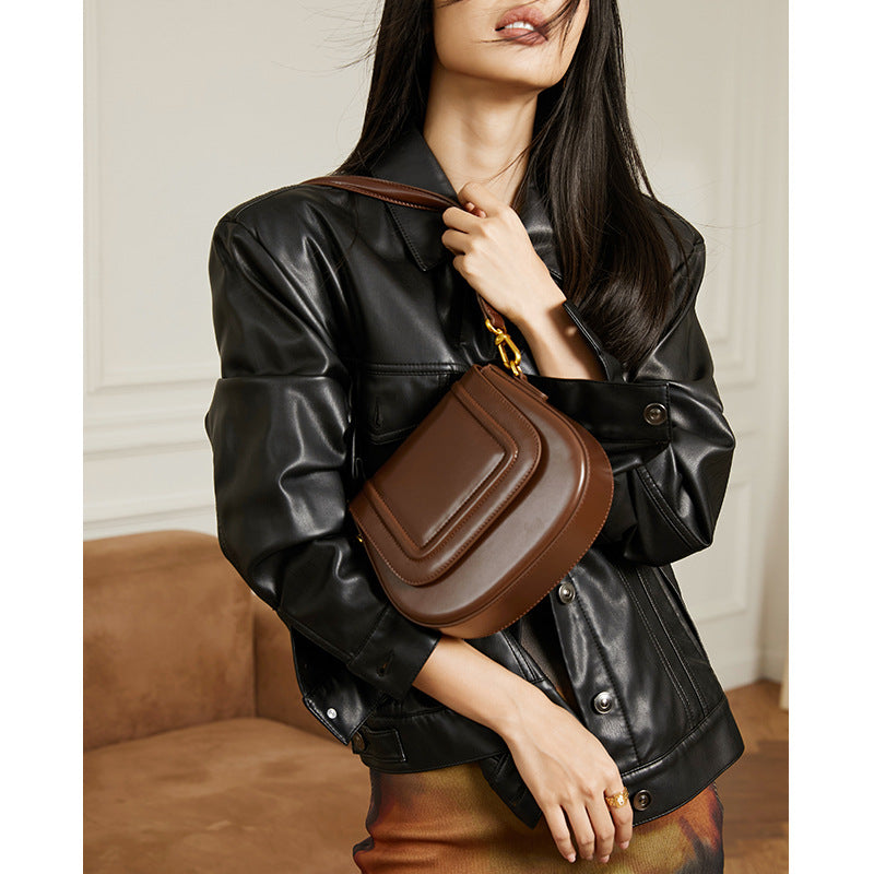 Genuine leather shoulder underarm bag women's new fashion women's bag crossbody bag niche high-end saddle bag small bag