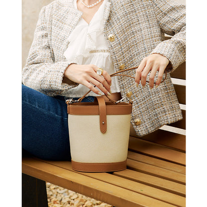 Small bucket bag for women 2024 new cowhide shoulder bag niche fashion contrasting crossbody bag high-end genuine leather bag for women