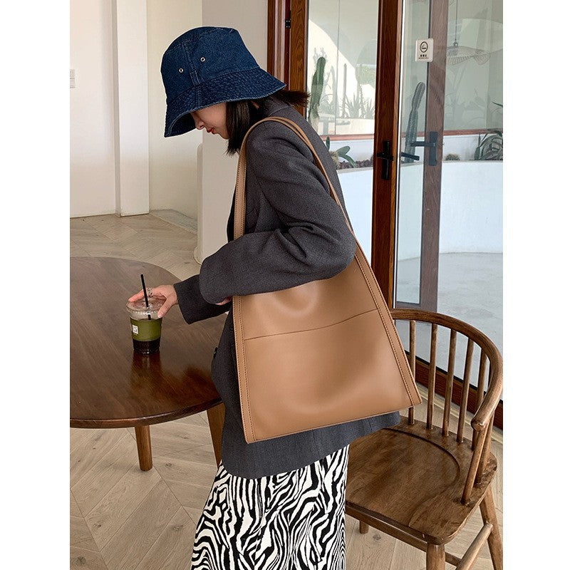 Simple Commuting Tote Bag Women's New Hand-carrying Genuine Leather Women's Bag Niche Underarm Bag Large Capacity Shoulder Bag