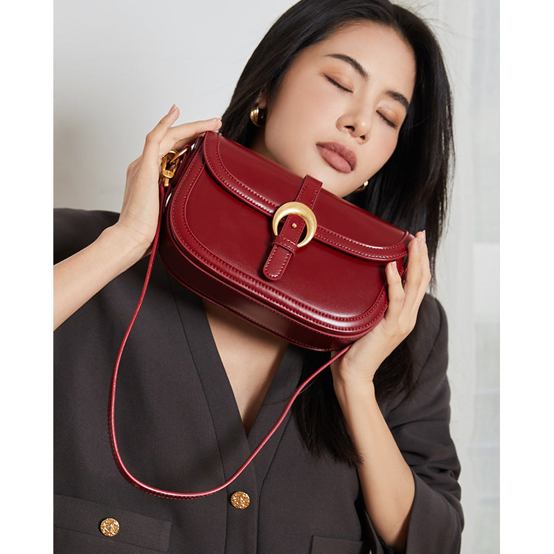 Temperament single shoulder armpit bag for women 2024 new genuine leather women's bag high-end crossbody bag niche design saddle bag